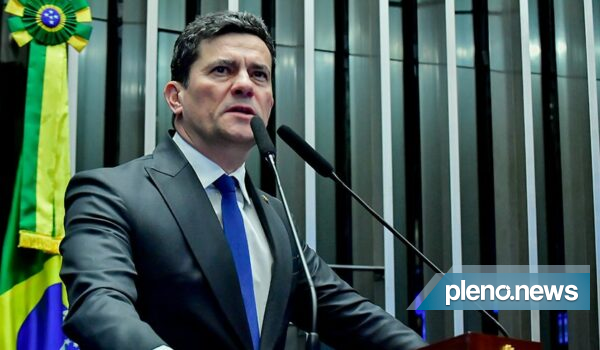 Sergio Moro vence no 1º turno e é eleito governador do Paraná