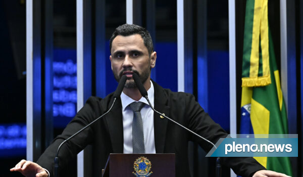 Apoiador de Flávio, Cleitinho é eleito governador de Minas Gerais