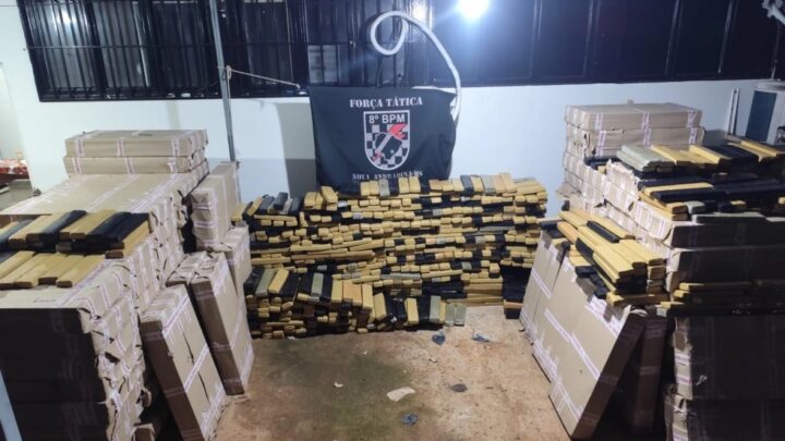 Polícia apreende 3,2 toneladas de maconha escondidas em carga de móveis em MS